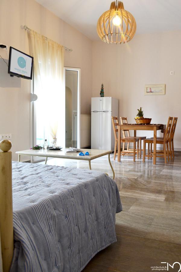Ariadne & Theseus Apartments Naxos City Buitenkant foto